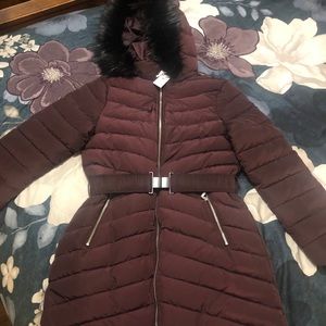 Woman's jacket with removable hood